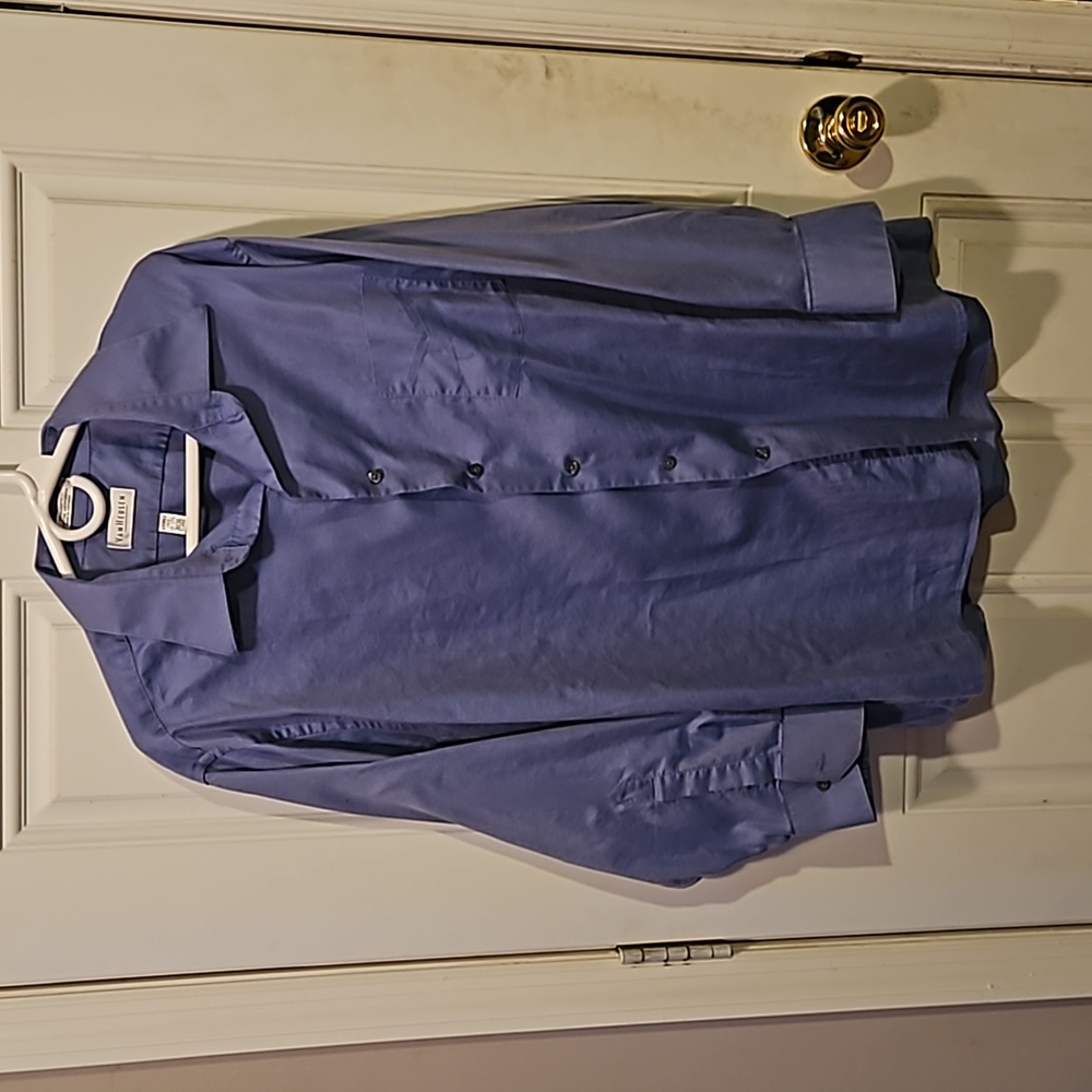 XL Blue Button-down Van Heuson Dress Shirt